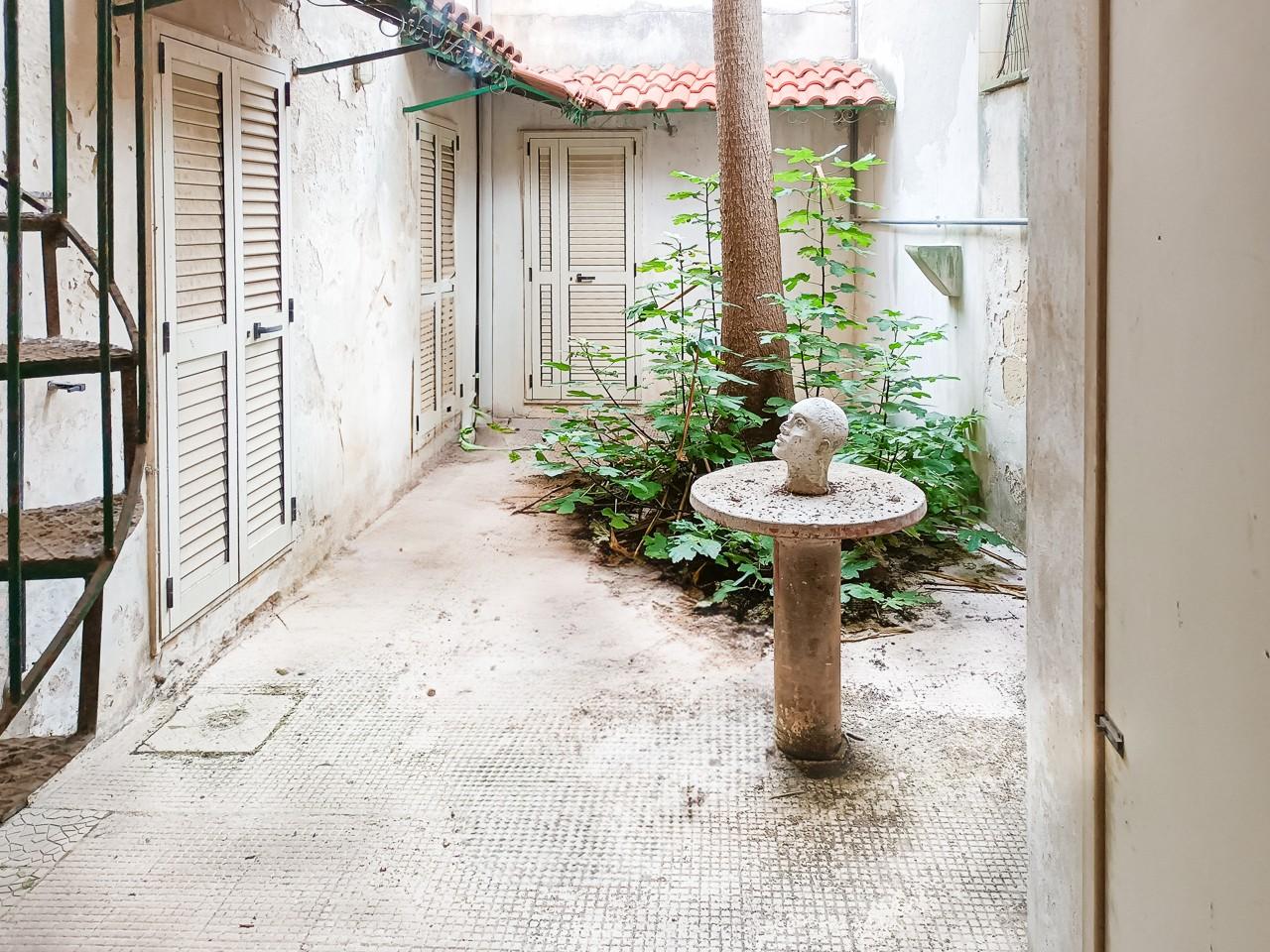 Casa indipendente con giardino, Lizzanello merine