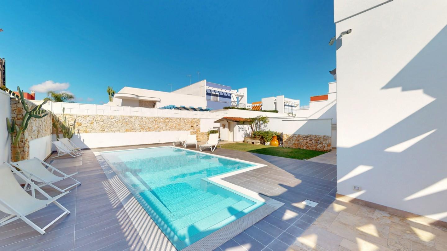 Villa con giardino, Porto Cesareo torre lapillo