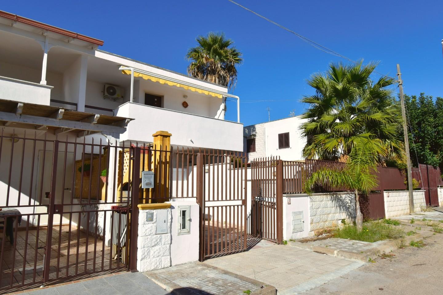 Villa Bifamiliare con terrazzi, Porto Cesareo torre lapillo