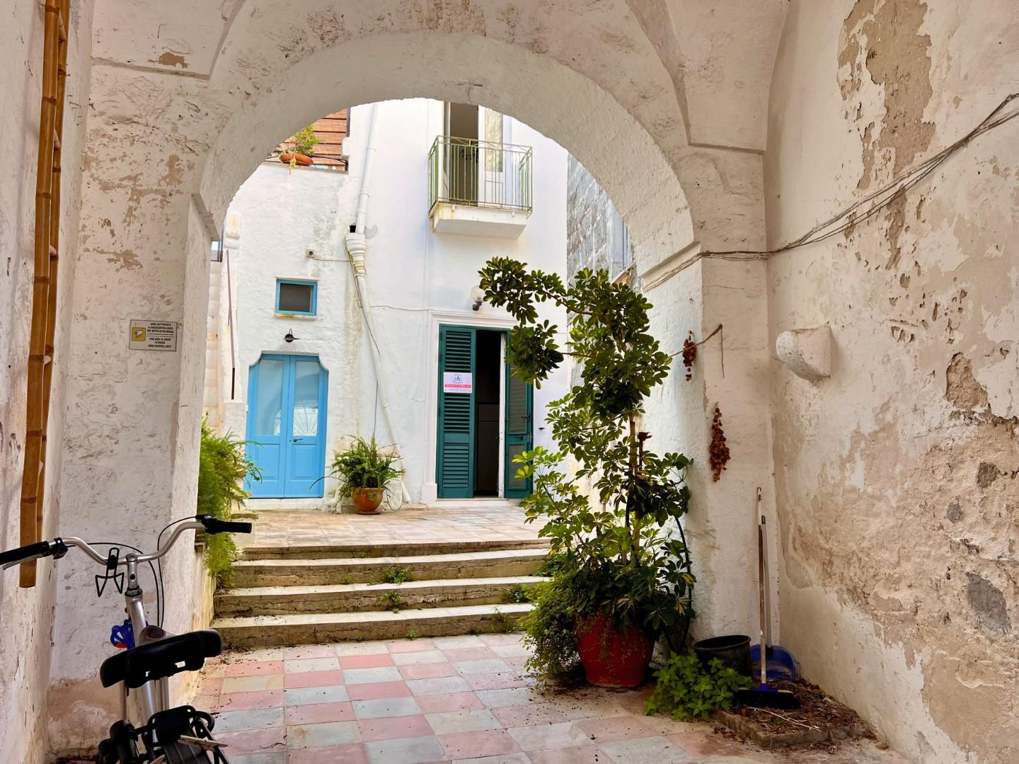 Casa indipendente con terrazzo a Spongano