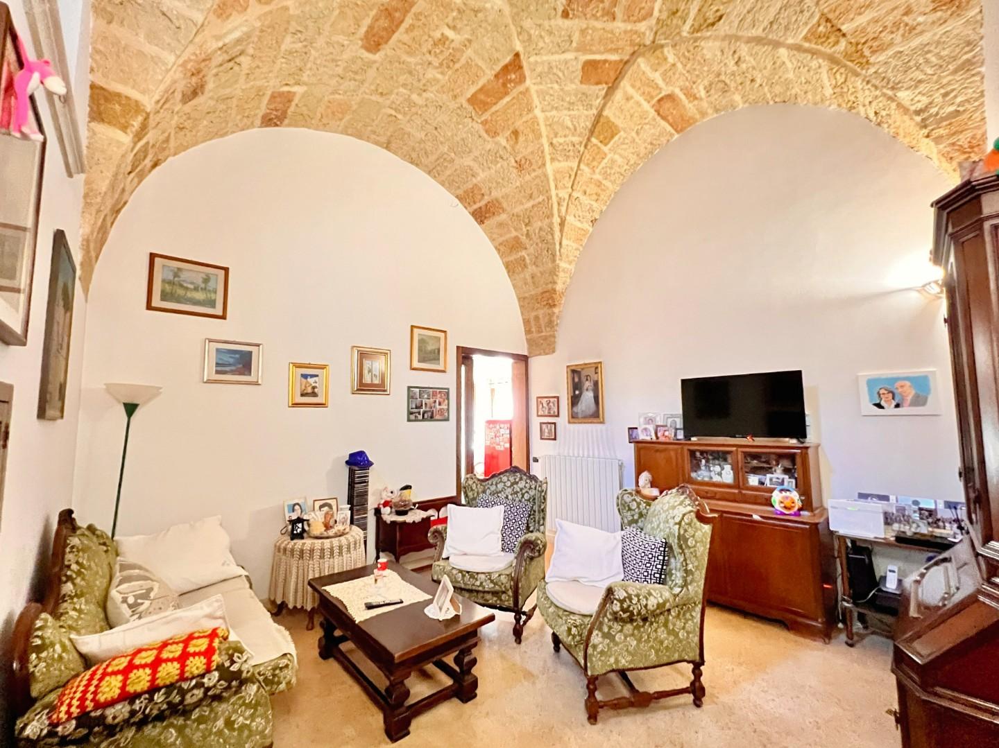 Casa indipendente con giardino a Miggiano