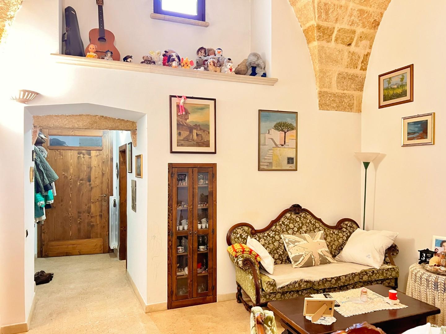Casa indipendente con giardino a Miggiano