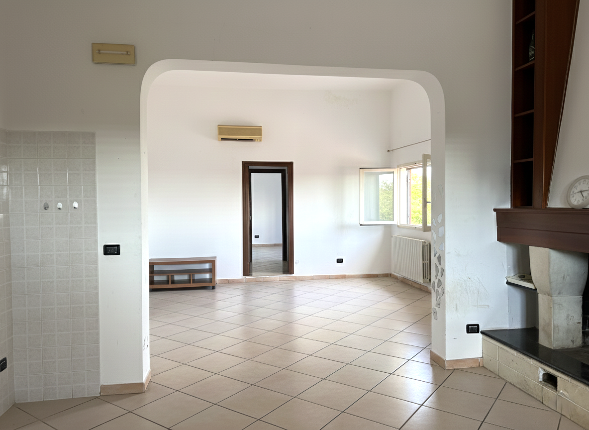 Villa Trifamiliari con terrazzo, Lecce frigole