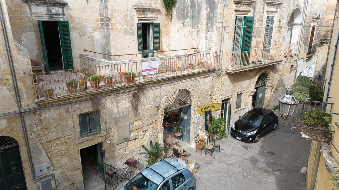 Casa indipendente con giardino a Lecce
