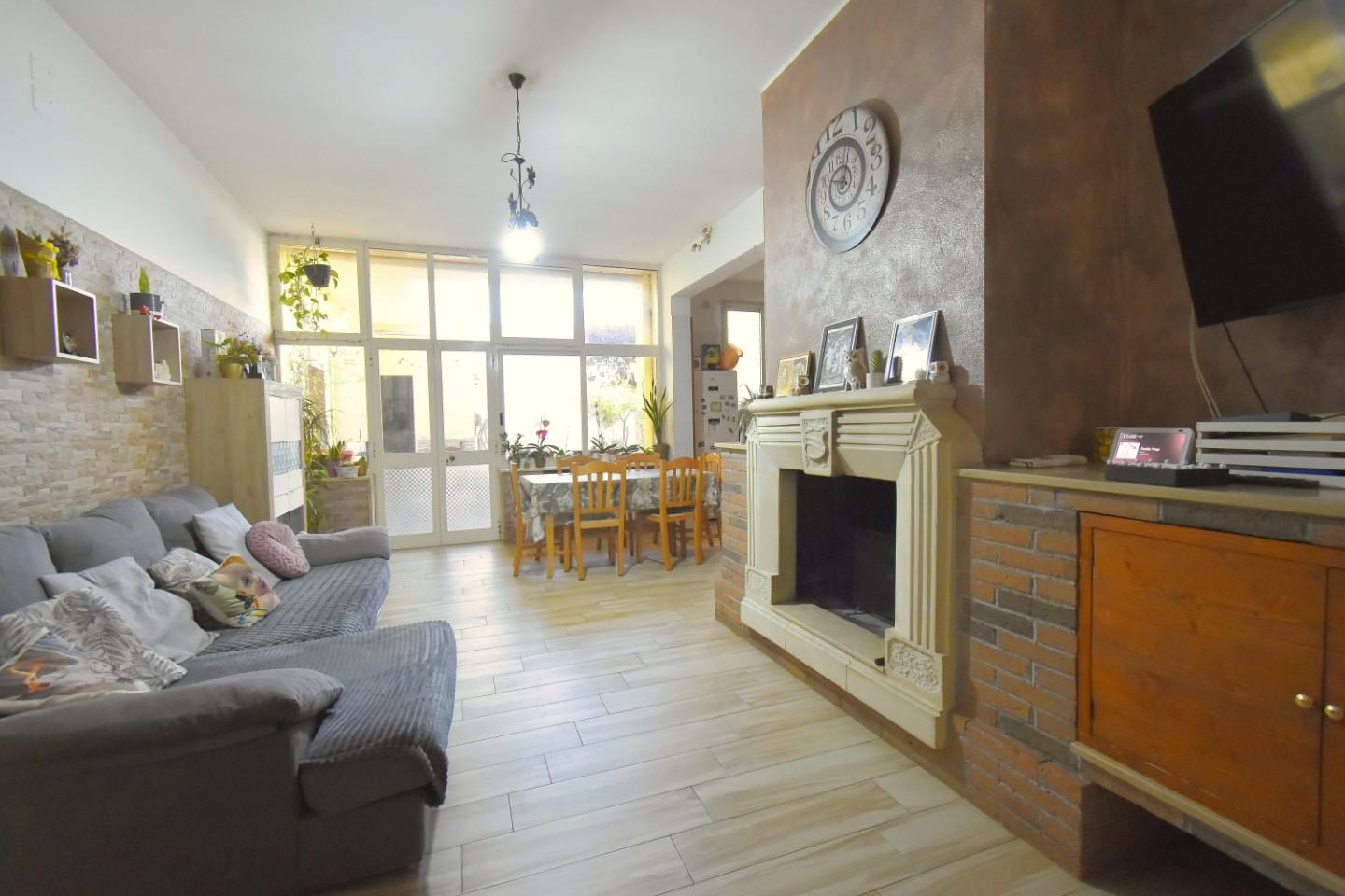 Casa indipendente con giardino a Copertino