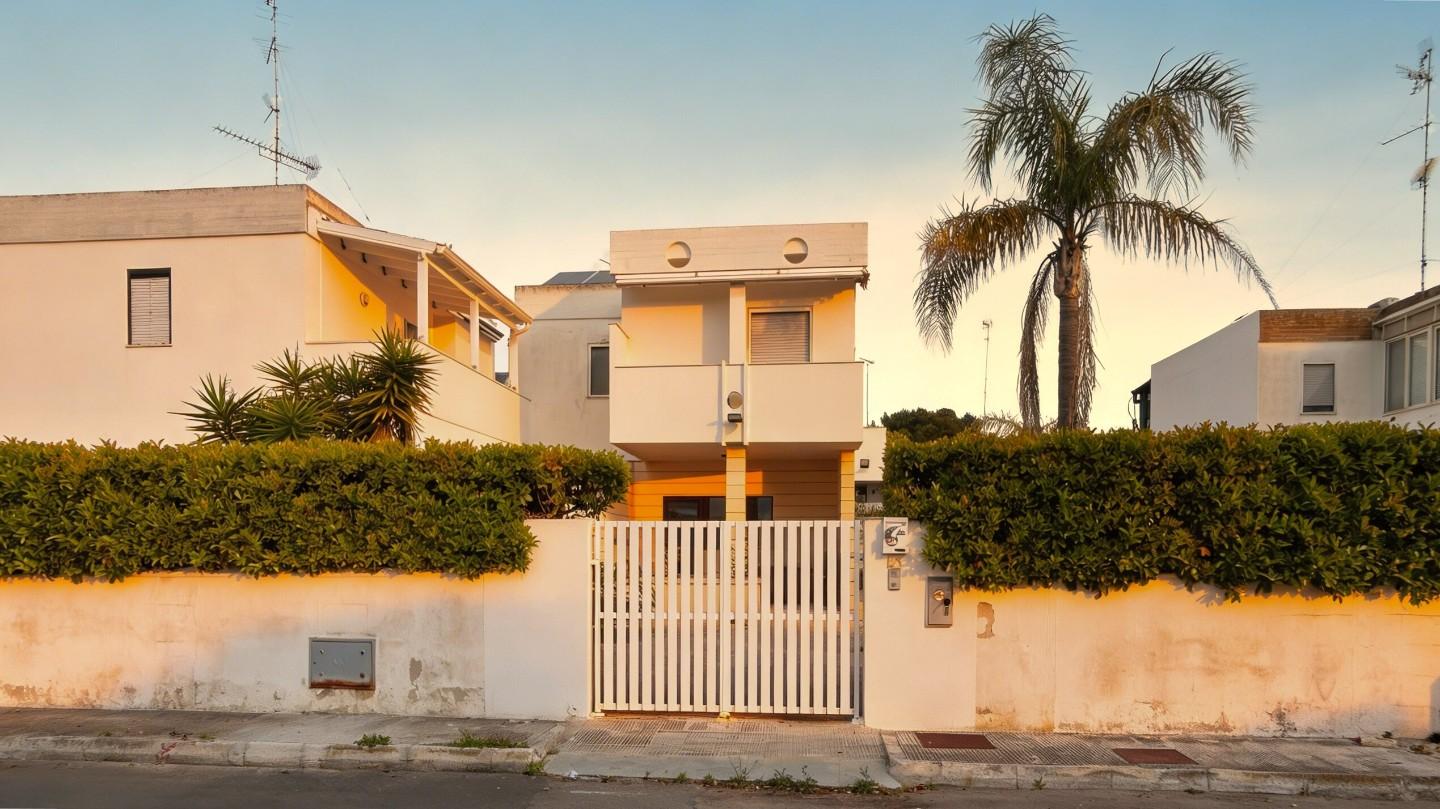 Casa indipendente con giardino, Lecce san cataldo