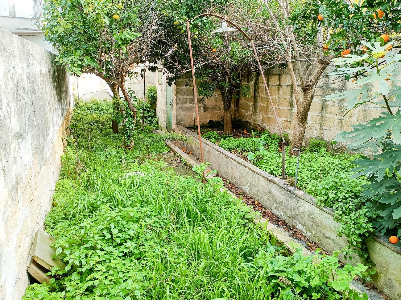Casa indipendente con giardino, Lizzanello merine