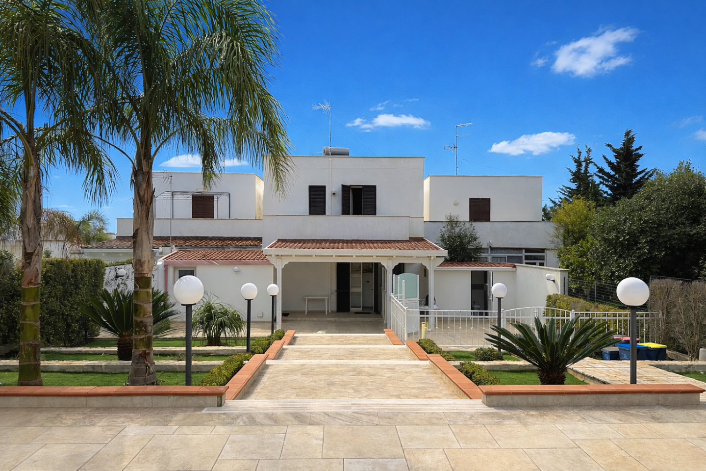 Casa indipendente con giardino a Porto Cesareo