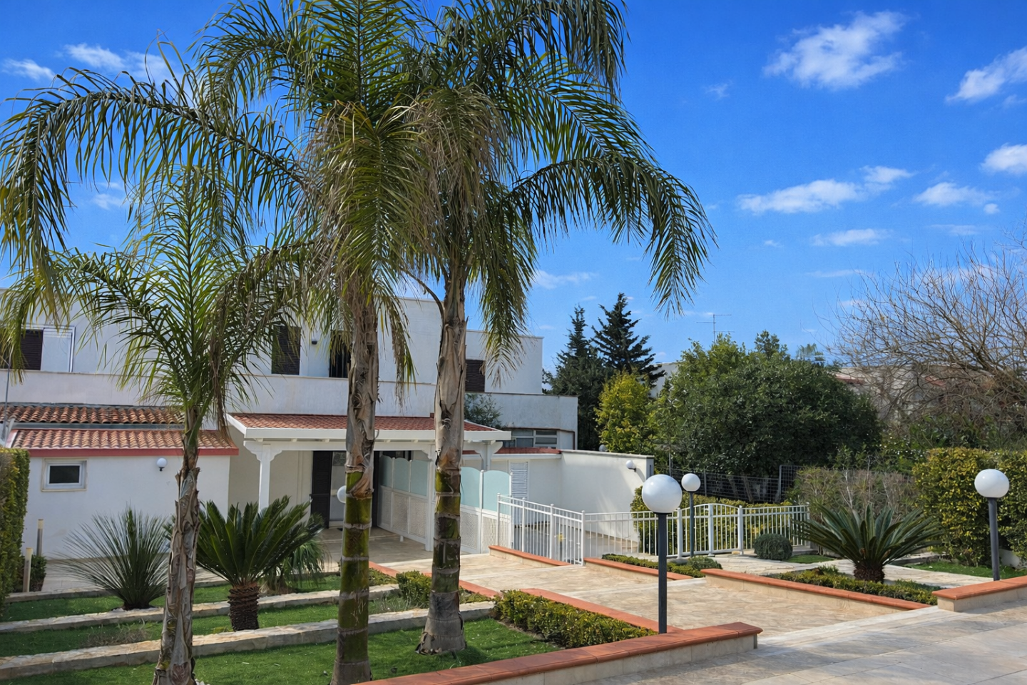 Casa indipendente con giardino a Porto Cesareo