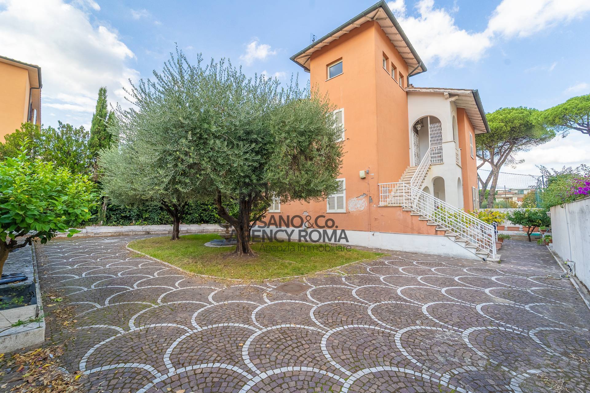 Villa in vendita a Roma, Appio Claudio