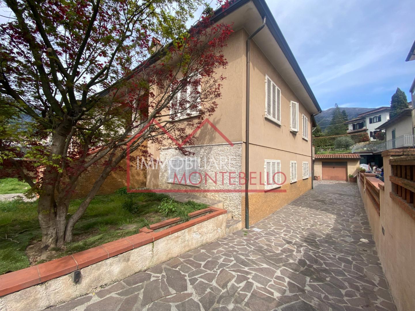Casa indipendente con giardino a Camaiore