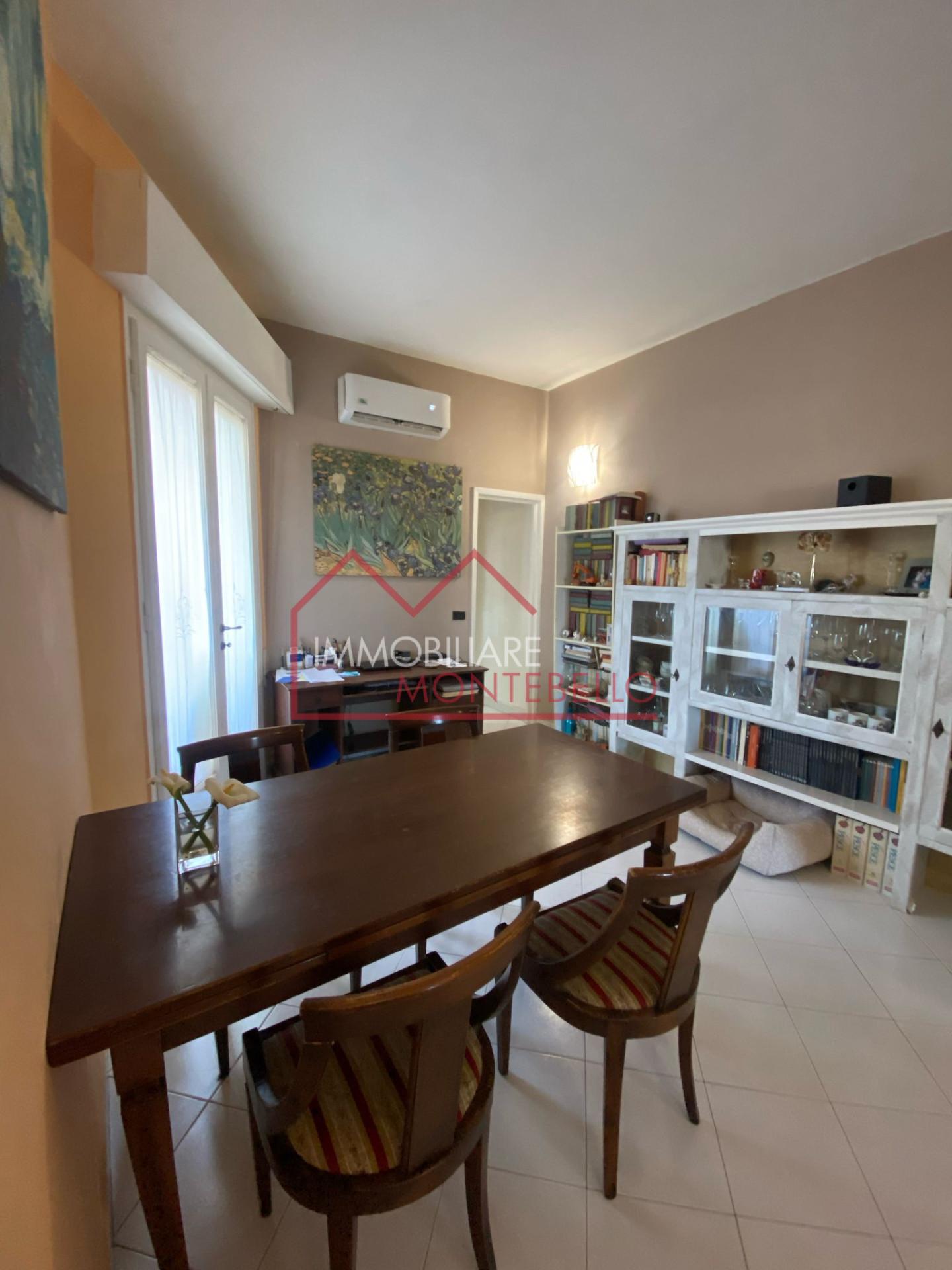 Appartamento con terrazzi, Viareggio centro
