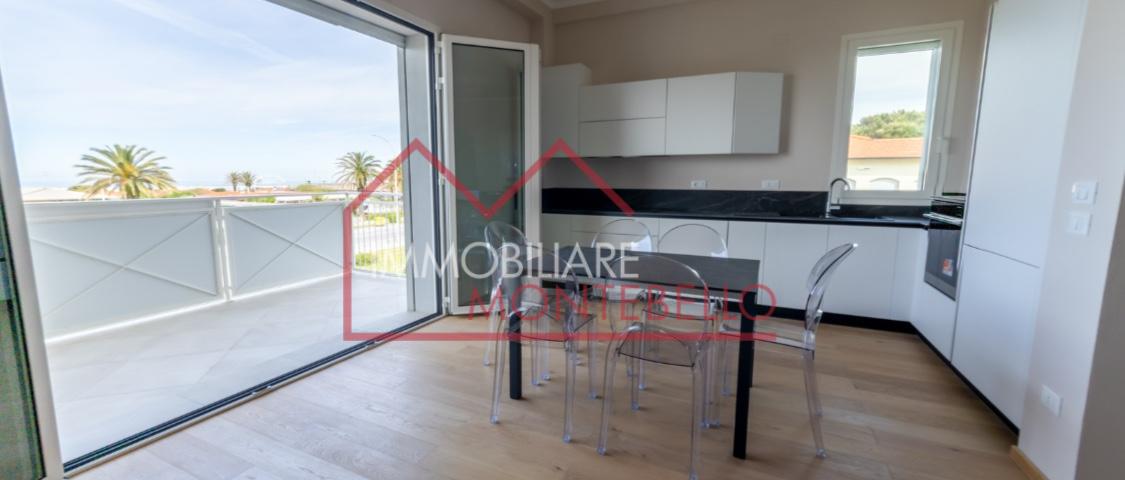 Appartamento in vendita, Camaiore lido di