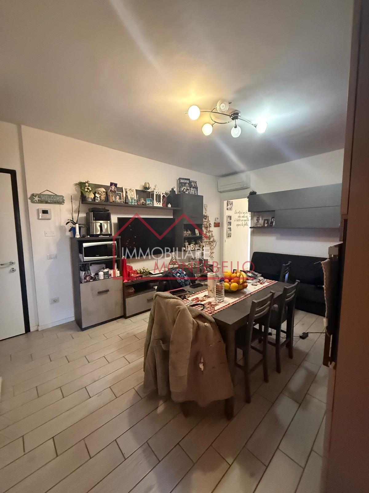 Trilocale con terrazzo, Viareggio varignano