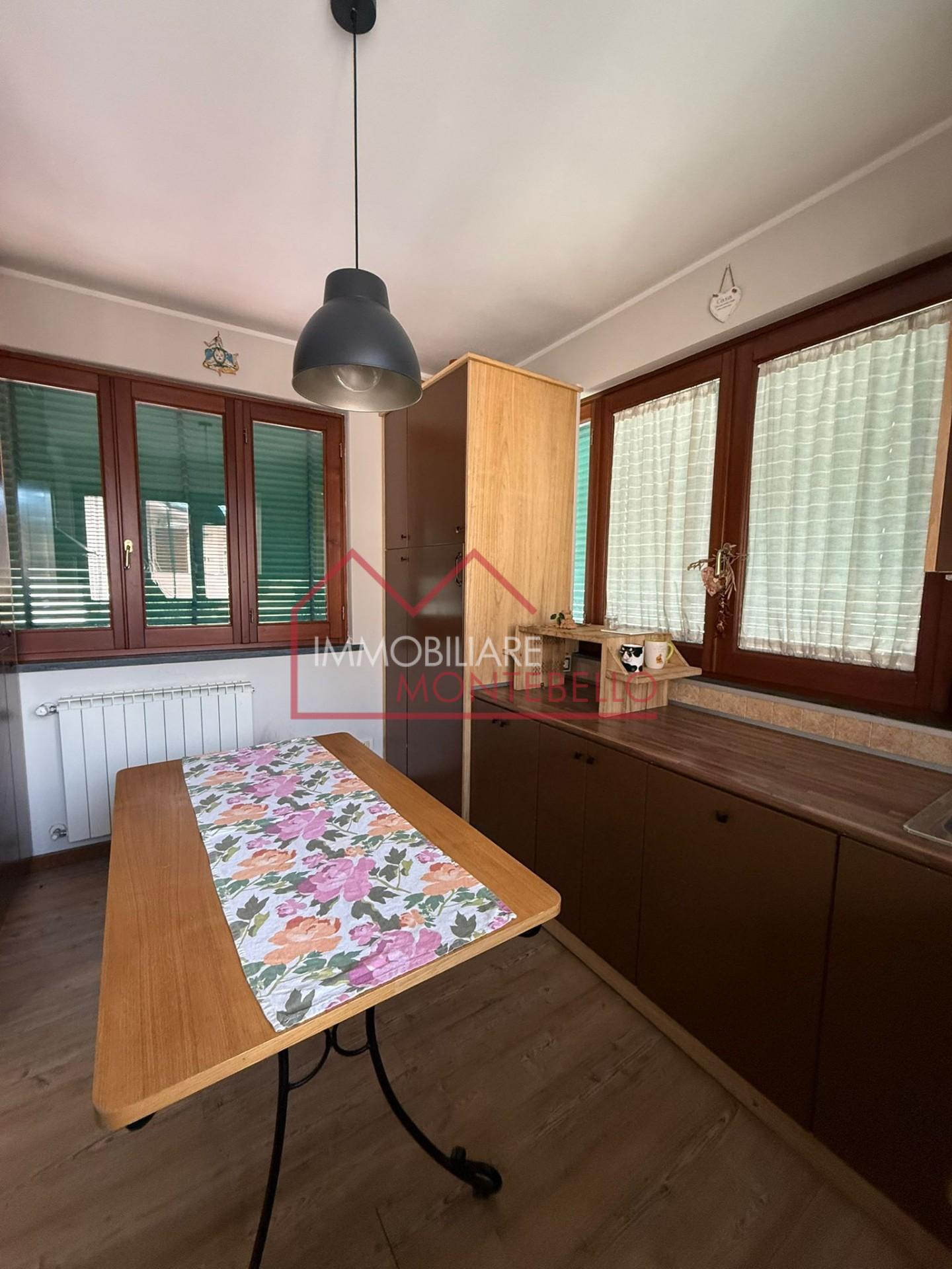 Casa indipendente in vendita, Camaiore centro