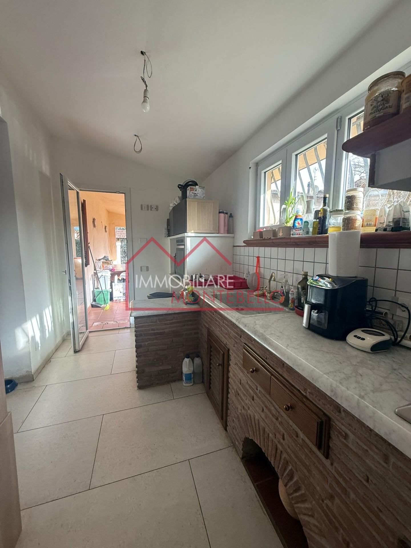 Casa indipendente con giardino a Camaiore