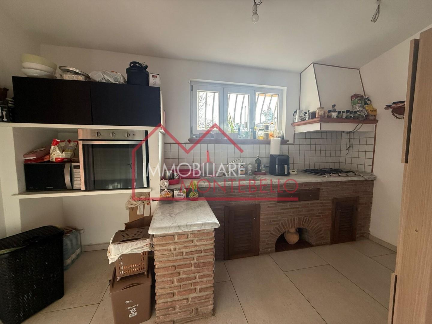 Casa indipendente con giardino a Camaiore