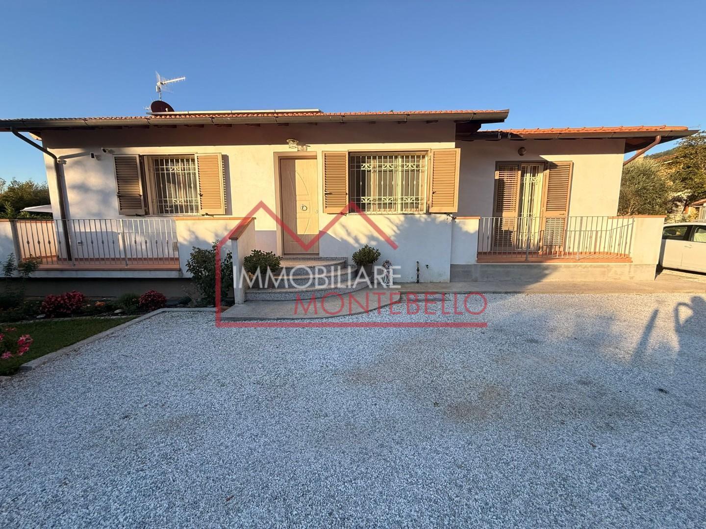 Casa indipendente con giardino, Massarosa quiesa
