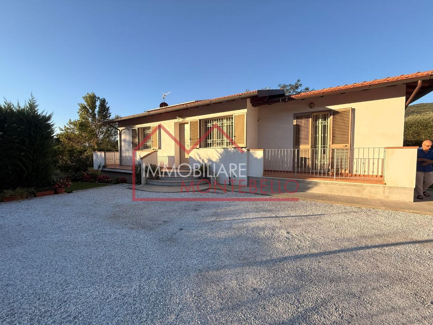 Casa indipendente con giardino, Massarosa quiesa