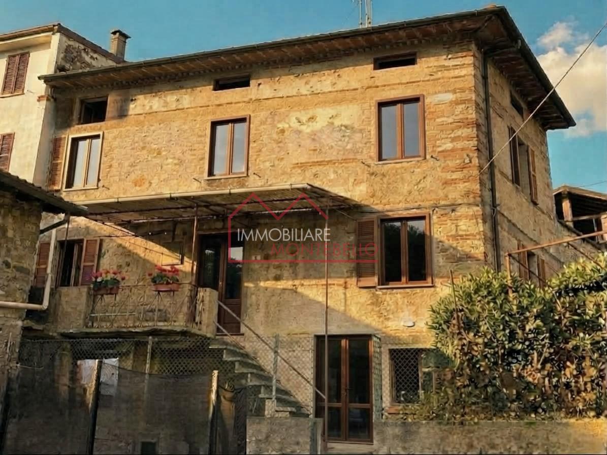 Casa indipendente da ristrutturare, Camaiore marignana