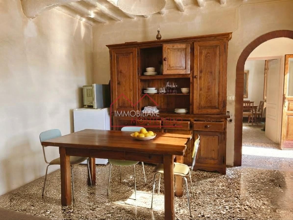 Casa indipendente da ristrutturare, Camaiore marignana