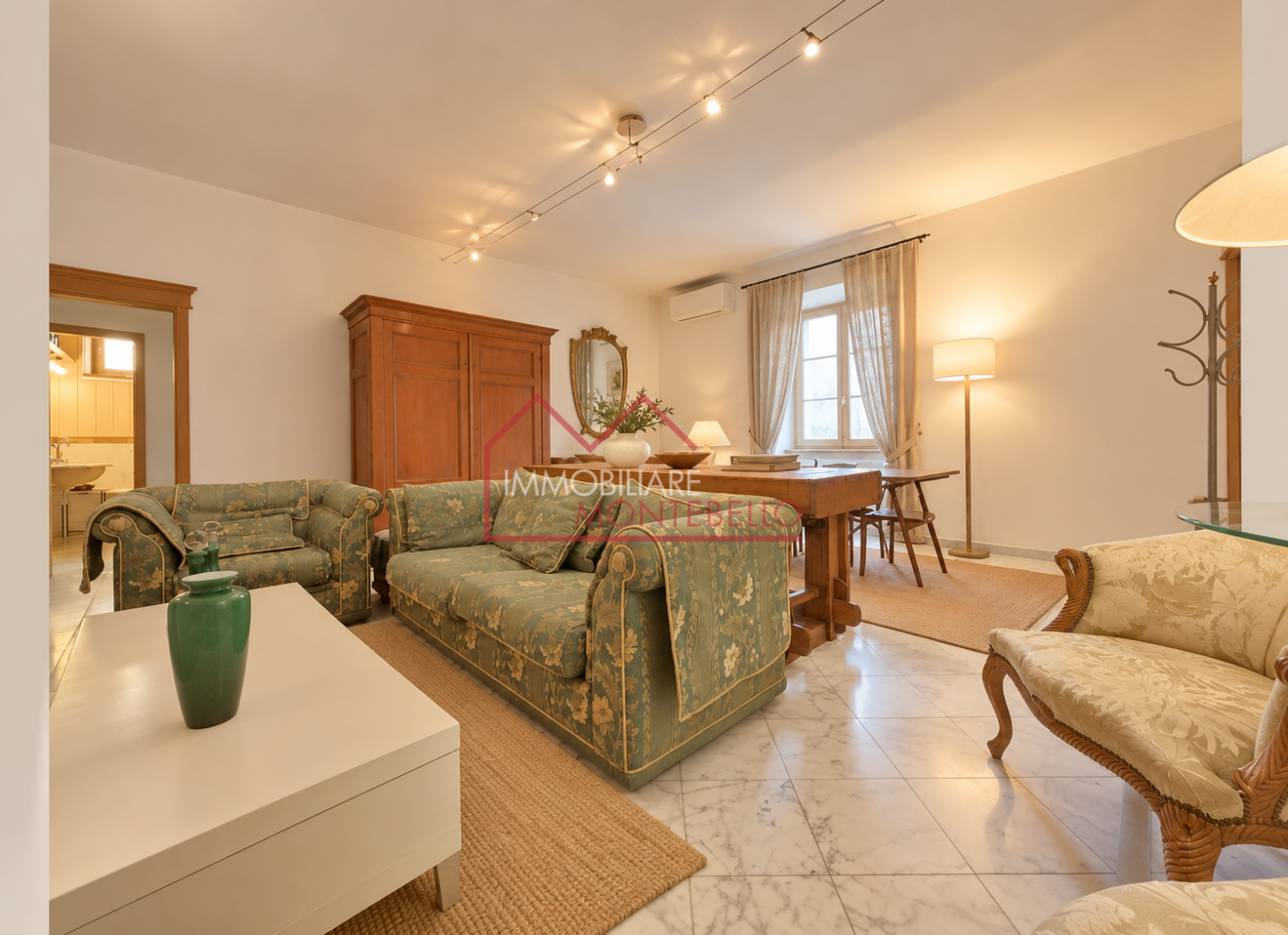 Appartamento ristrutturato, Camaiore centro