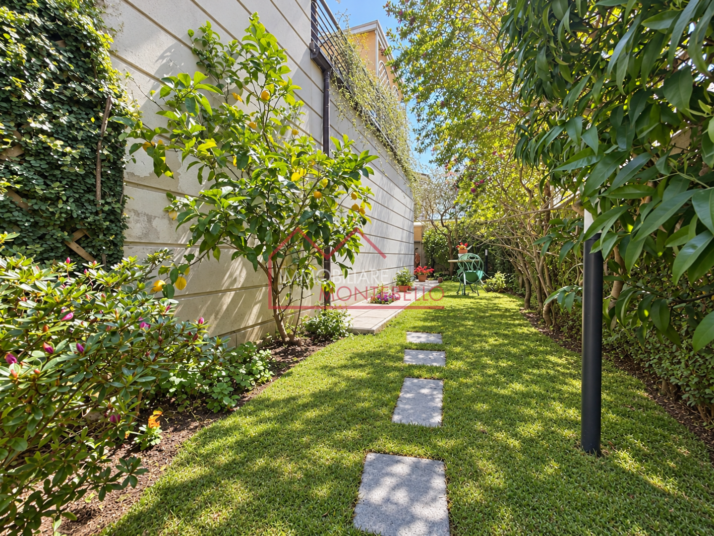 Attico con giardino, Camaiore lido di