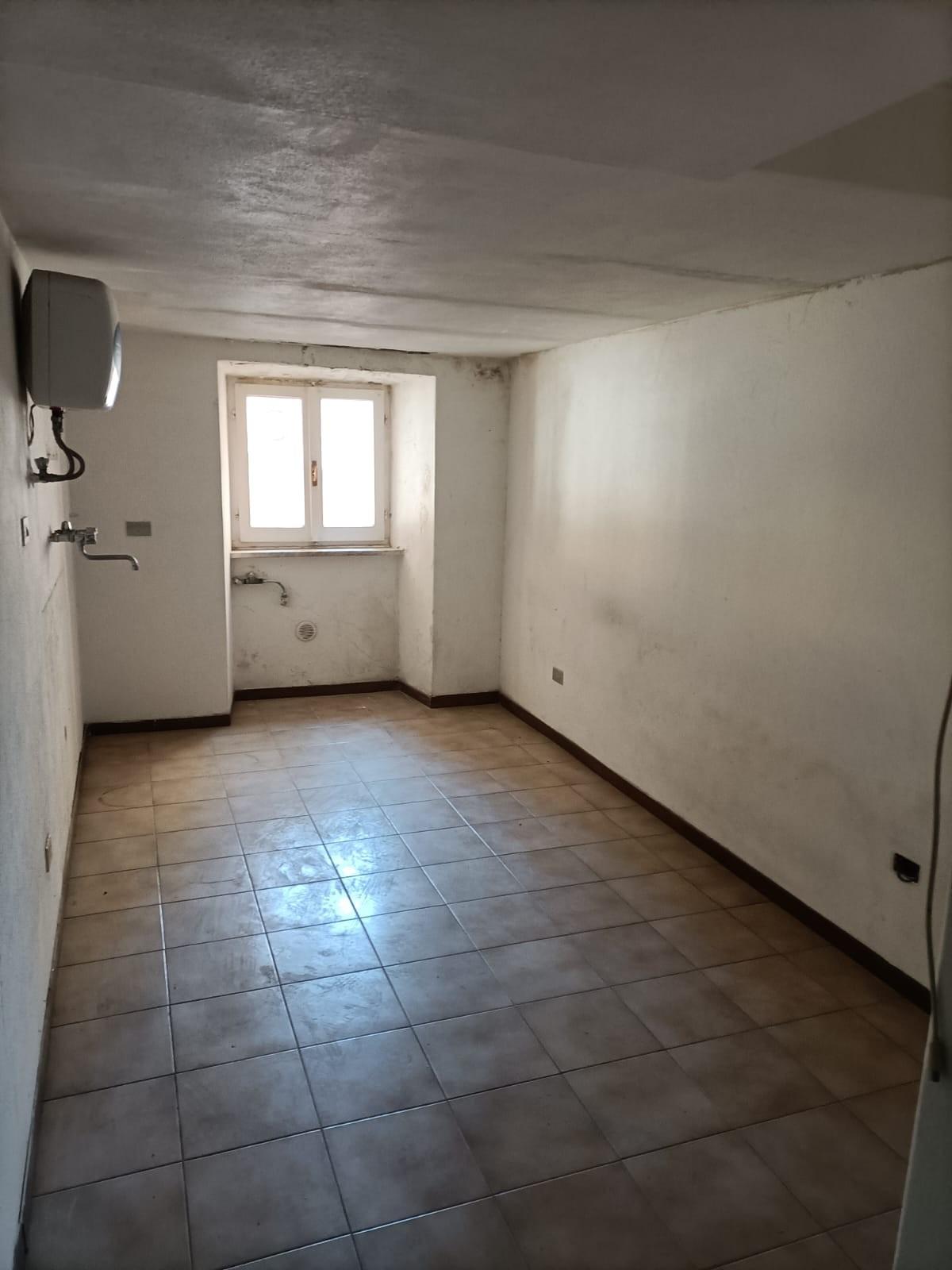 Bilocale da ristrutturare a Chiavari