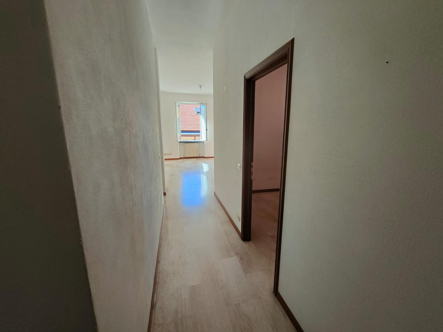Quadrilocale con terrazzo a Chiavari