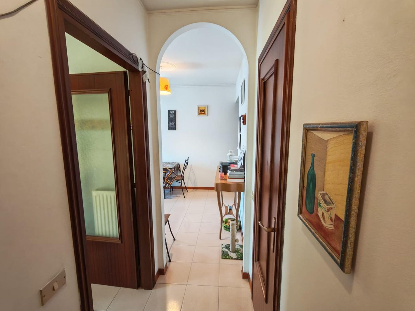 Appartamento con terrazzi, Chiavari caperana