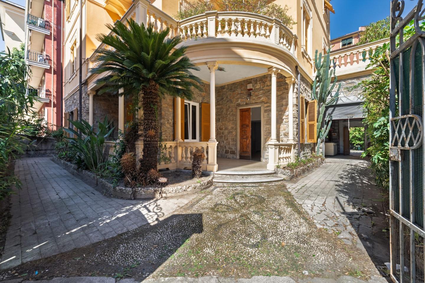 Appartamento con giardino a Chiavari