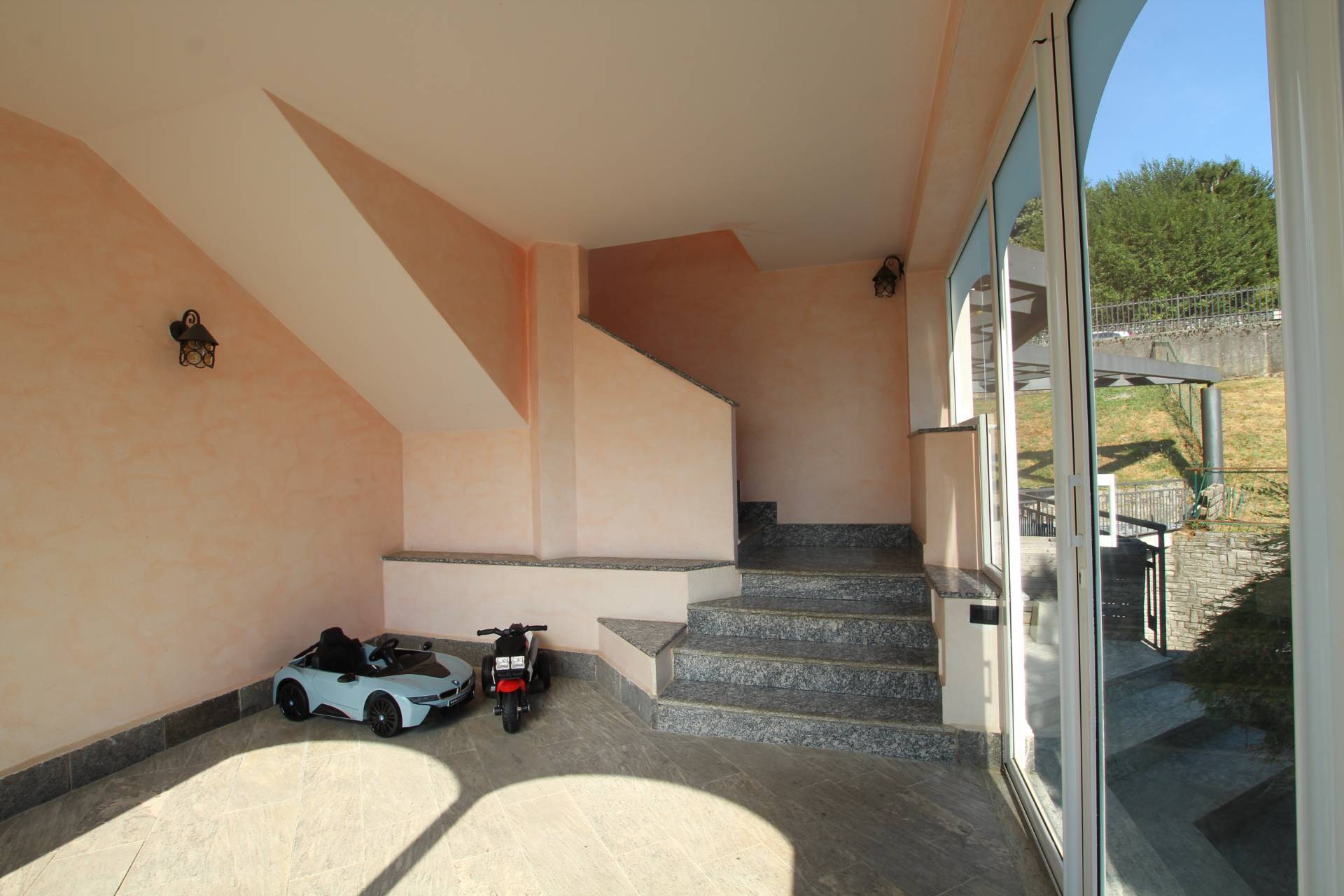 Villa in vendita a Proserpio