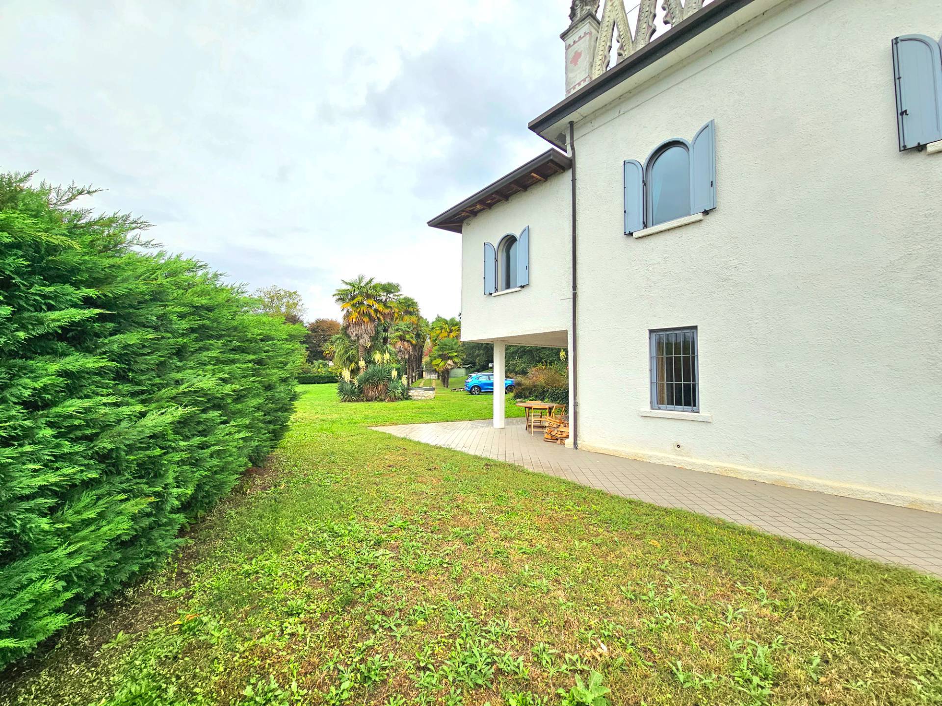 Villa in vendita a Leggiuno