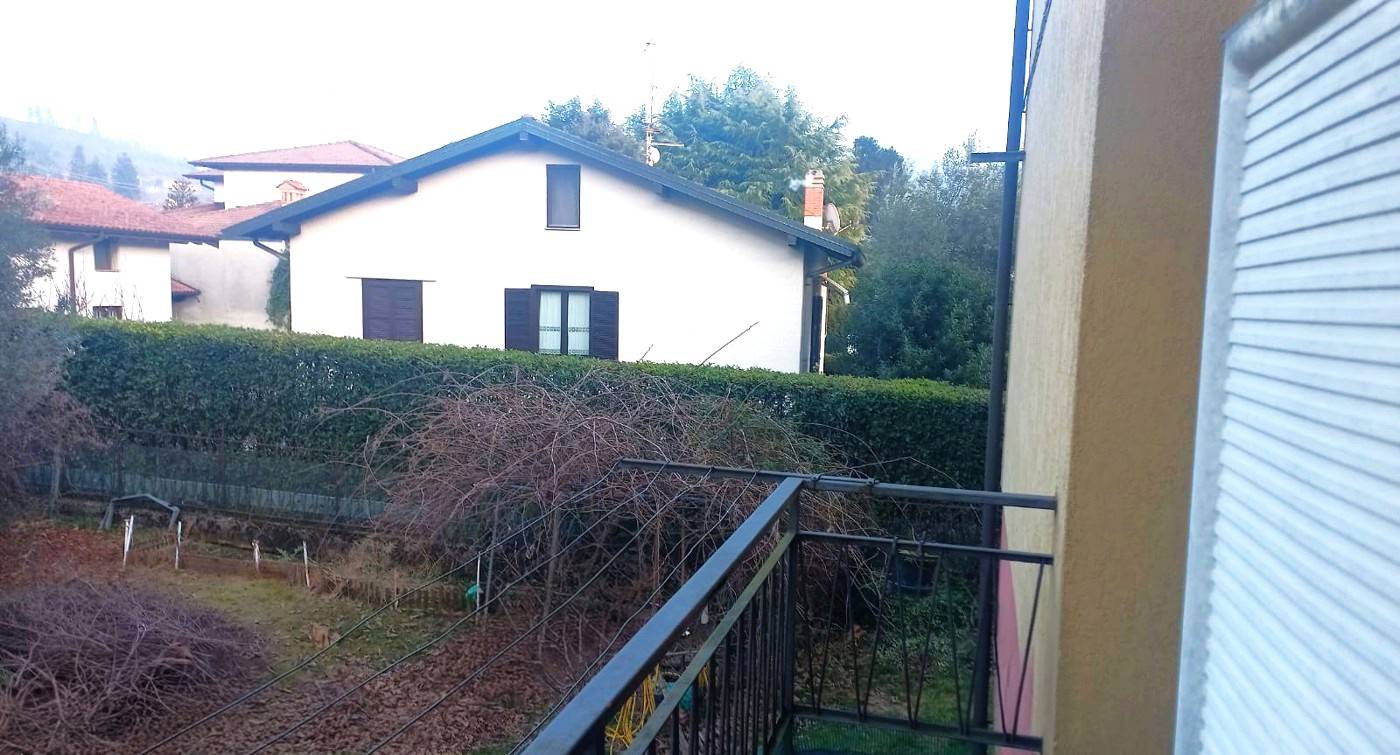 Appartamento in vendita a Cuveglio, Canonica