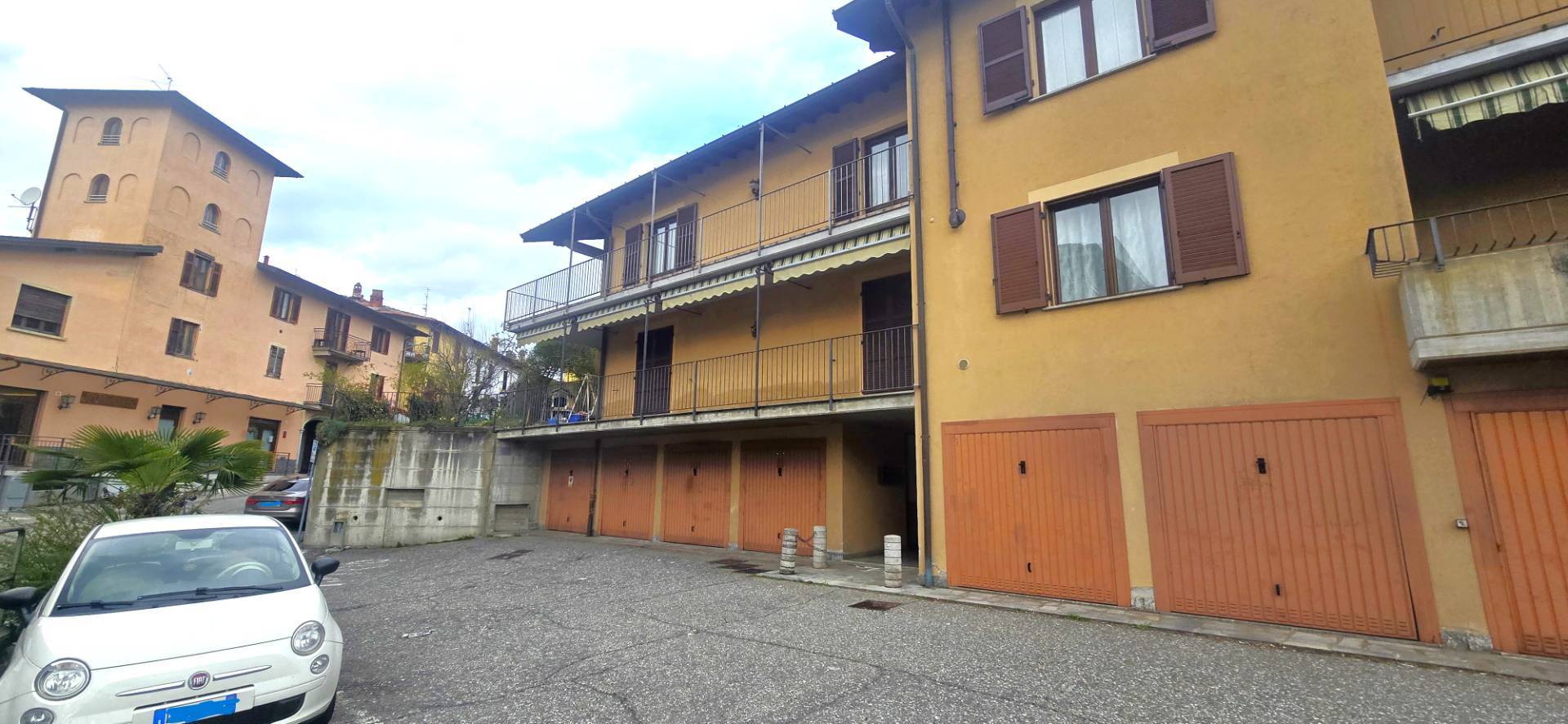 Appartamento in vendita a Gemonio