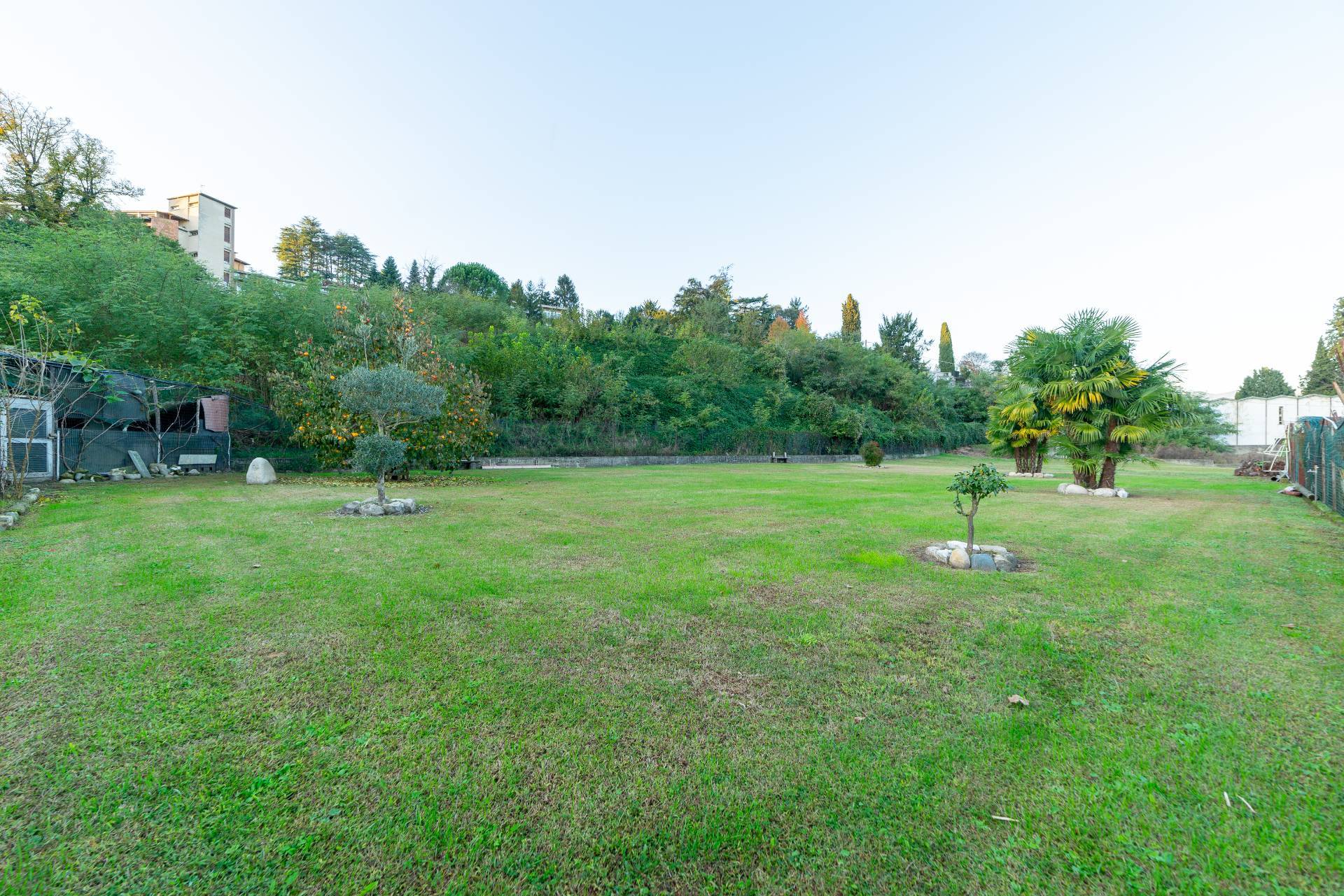 Terreno edificabile in vendita a Besozzo