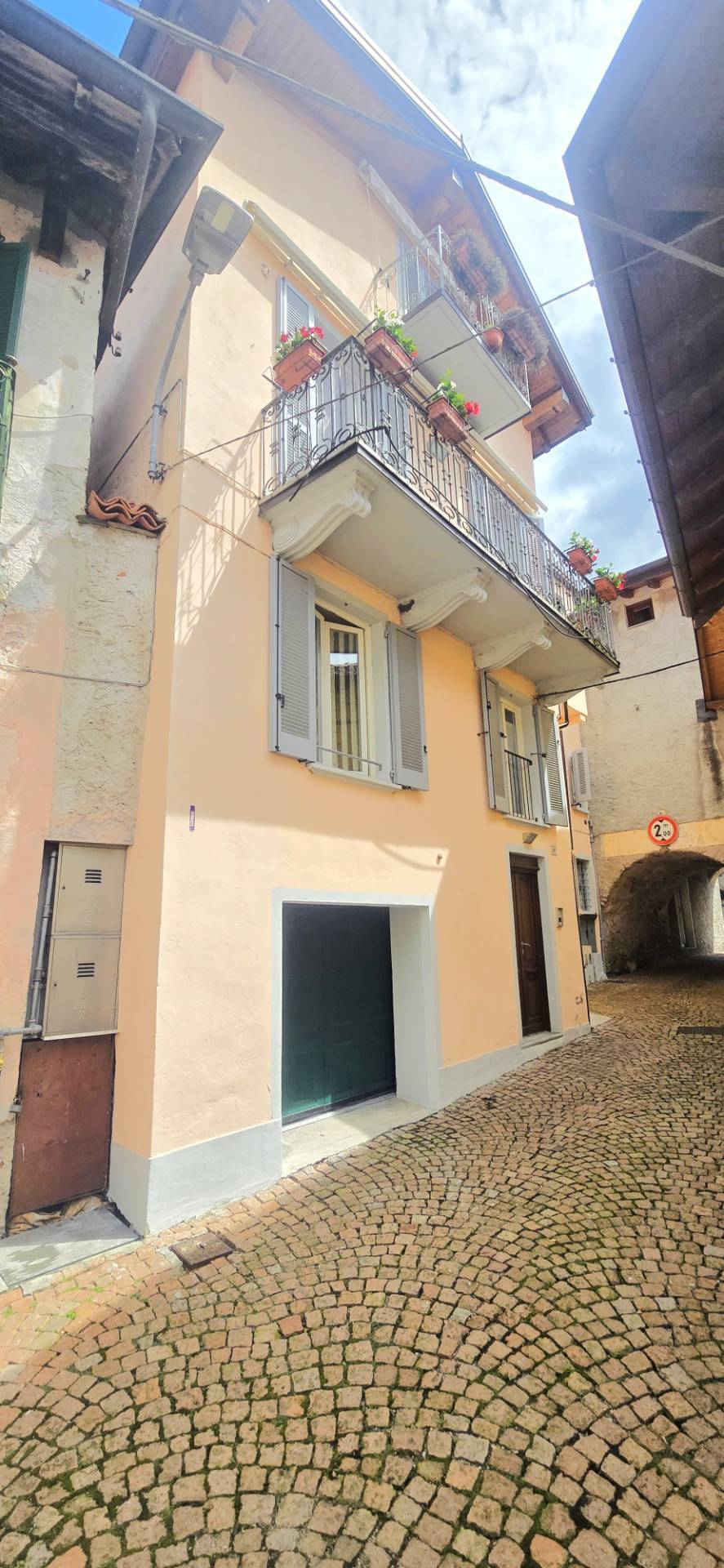 Terratetto in vendita a Castelveccana