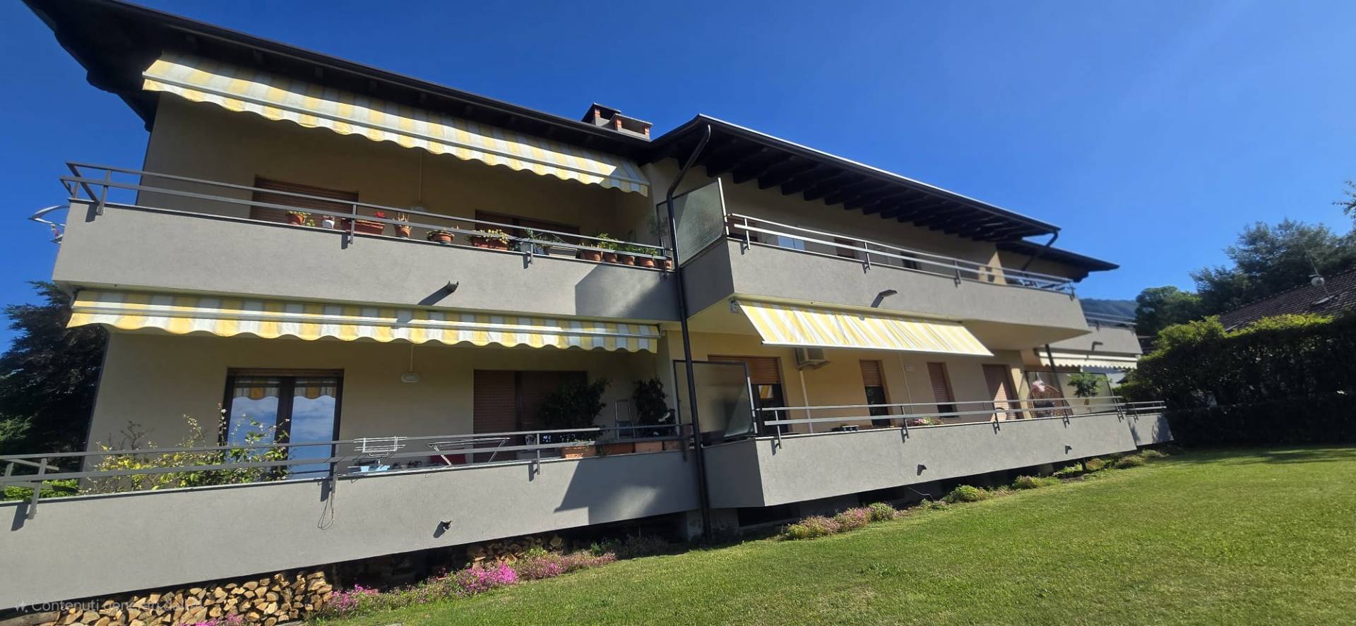 Appartamento in vendita a Laveno-Mombello