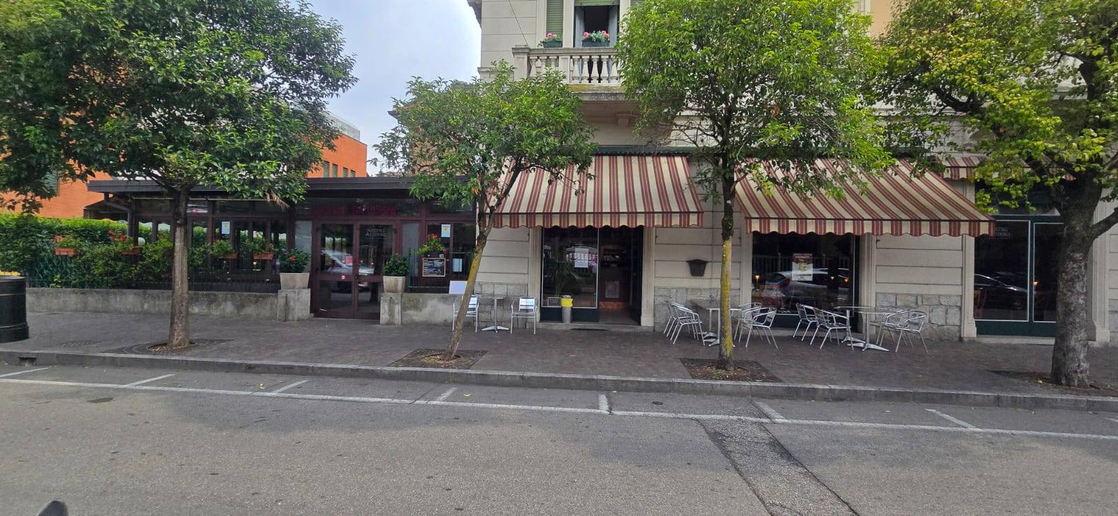 Attivit commerciale in vendita a Laveno-Mombello