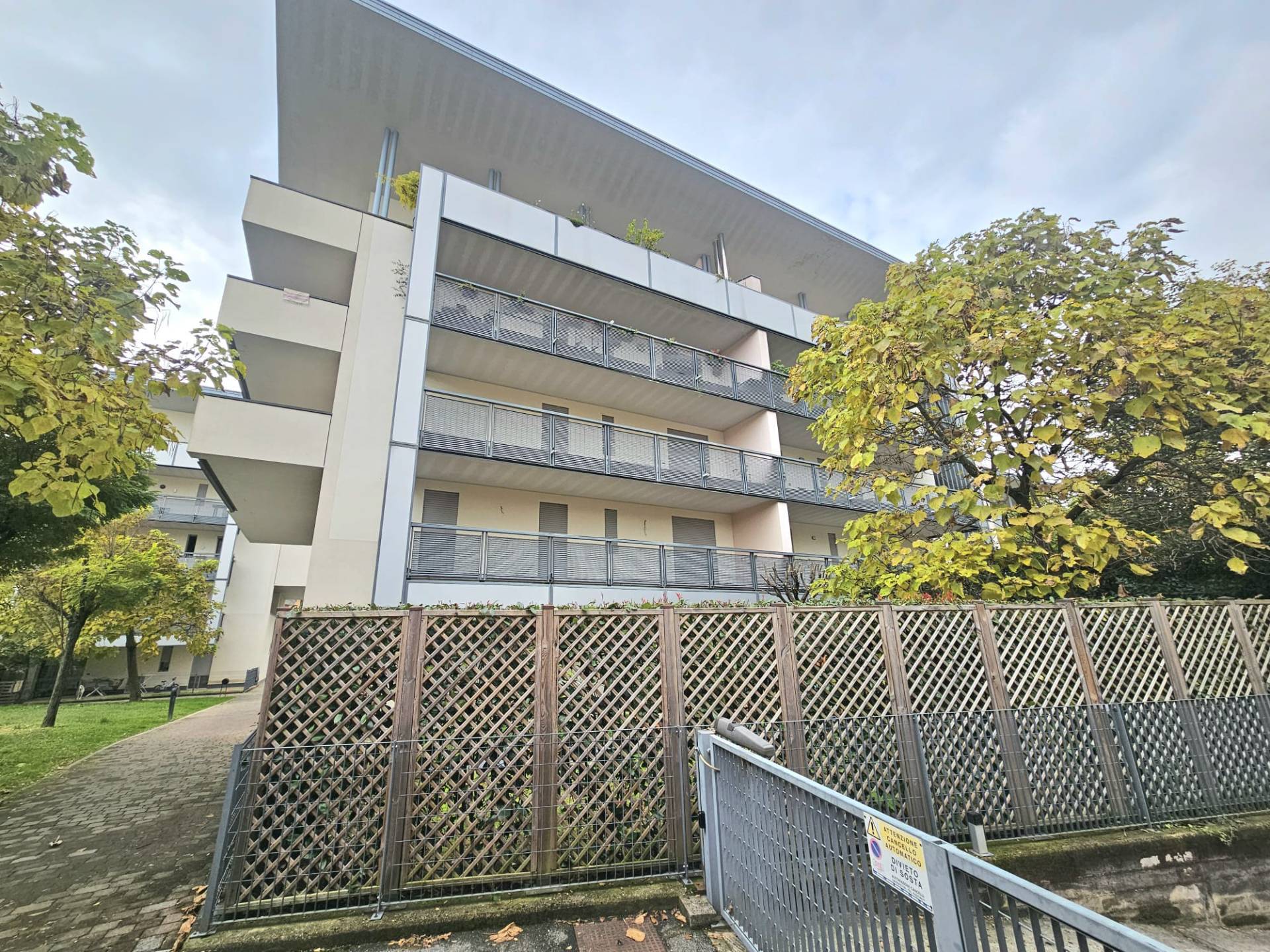 Appartamento in vendita a Laveno-Mombello