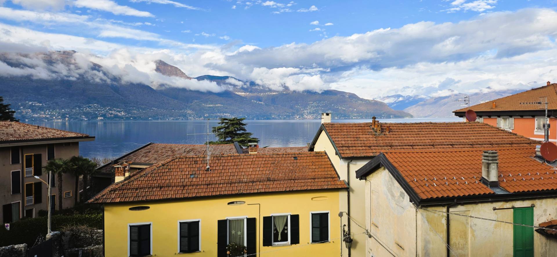 Appartamento in vendita a Porto Valtravaglia