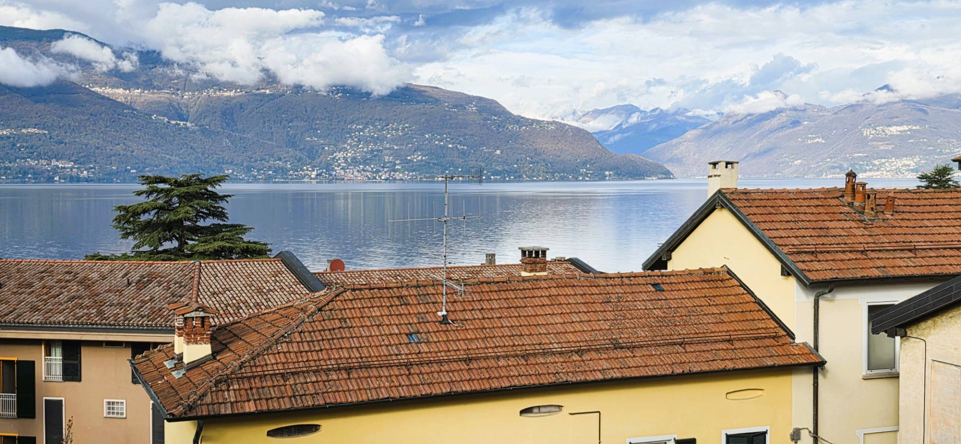 Appartamento in vendita a Porto Valtravaglia