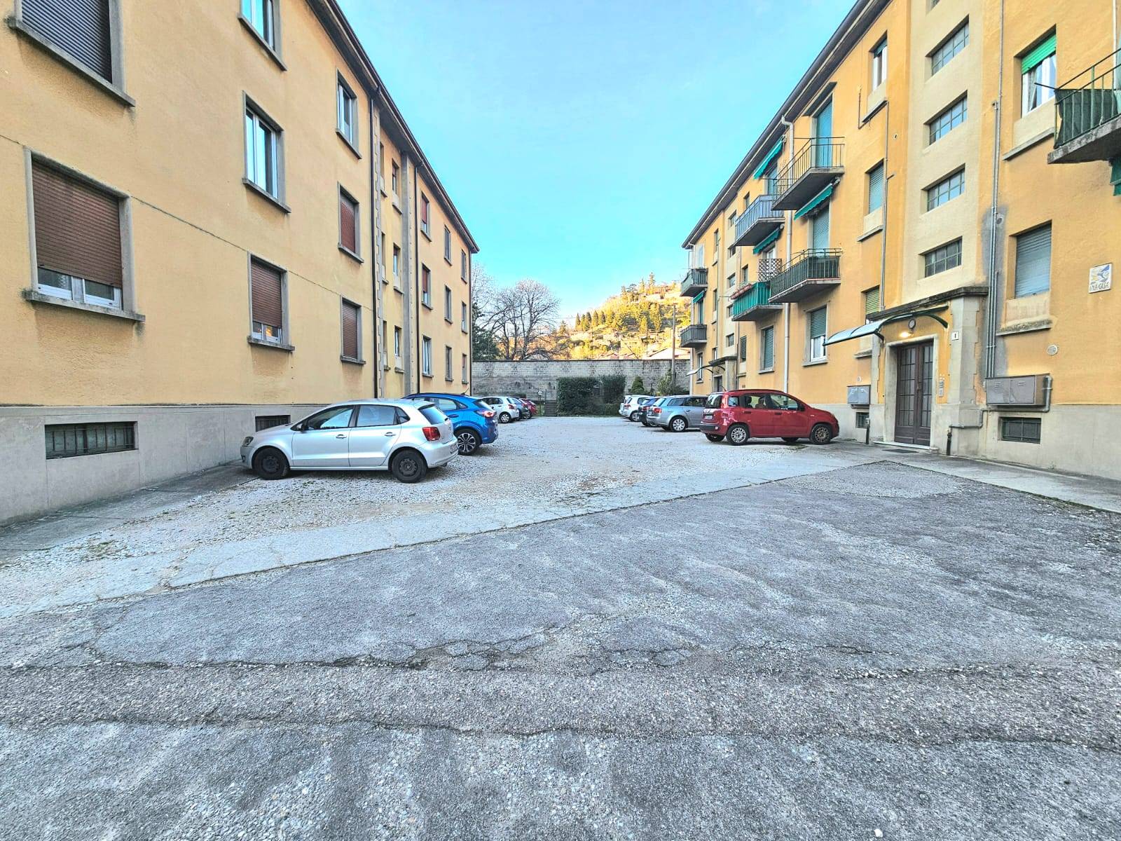 Appartamento in vendita a Laveno-Mombello