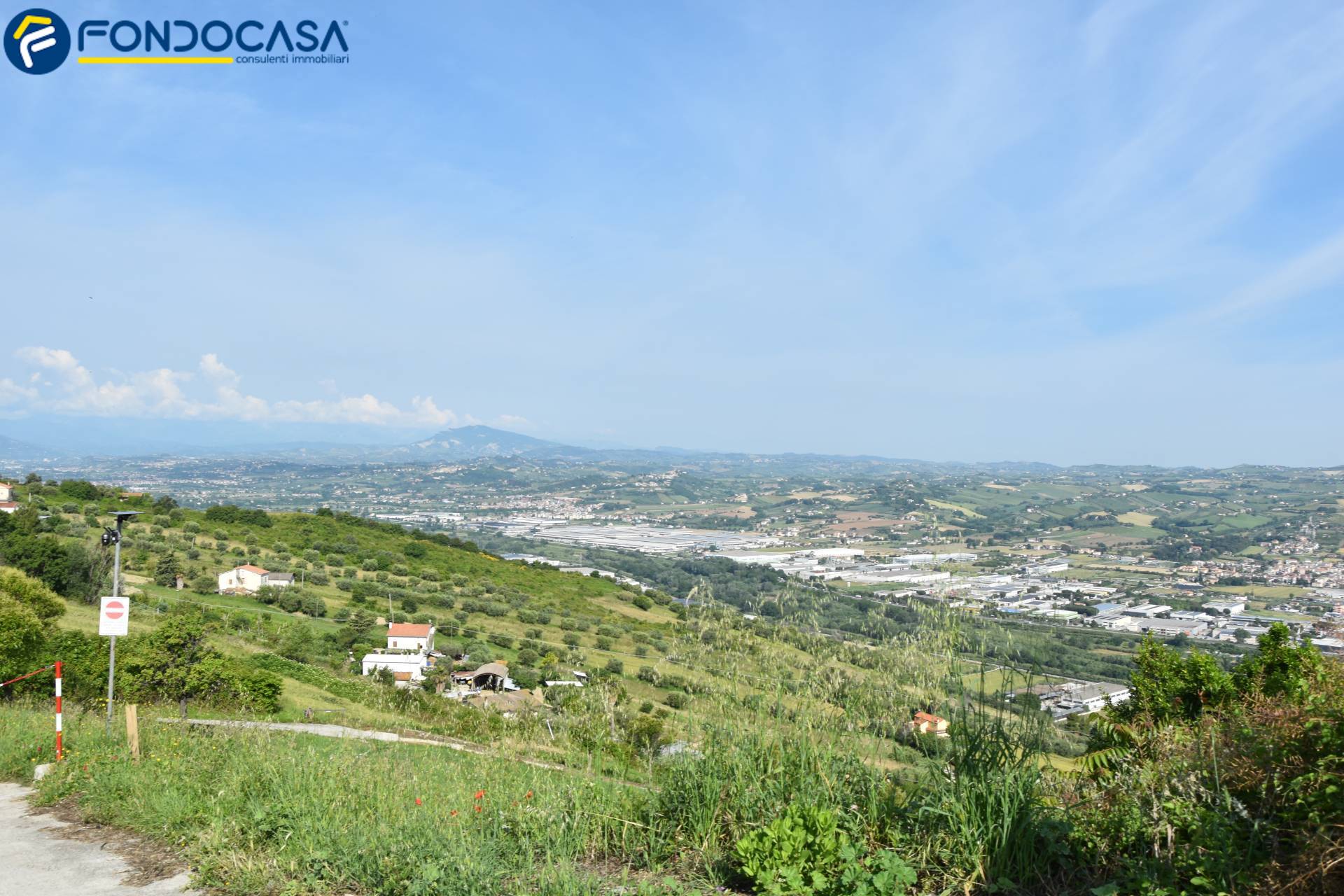 Palazzo intero stabile in vendita a Colonnella