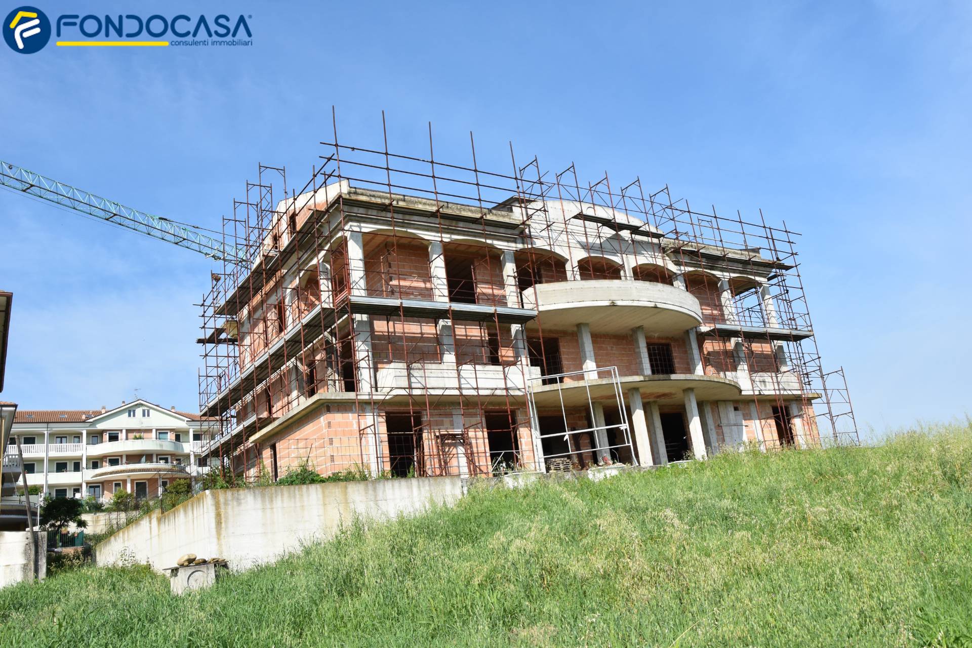 Palazzo intero stabile in vendita a Colonnella