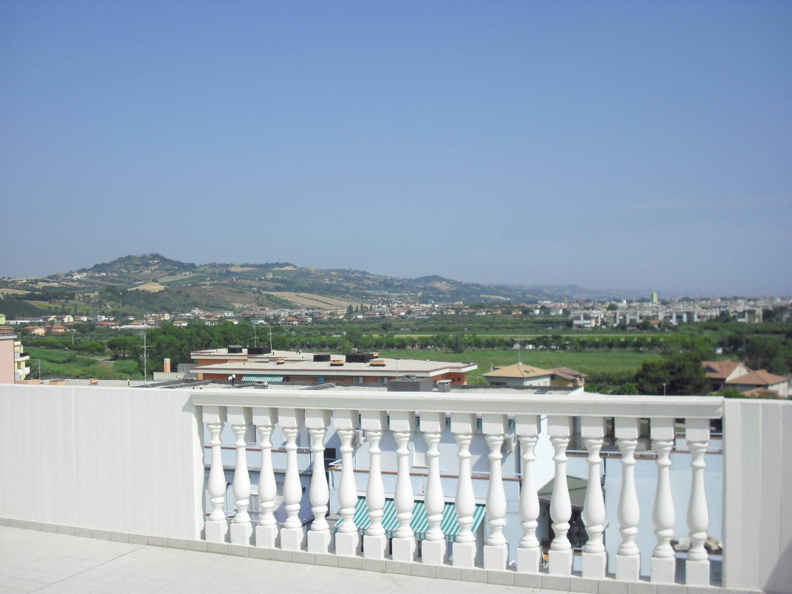 Appartamento in vendita a Alba Adriatica, Zona Mare