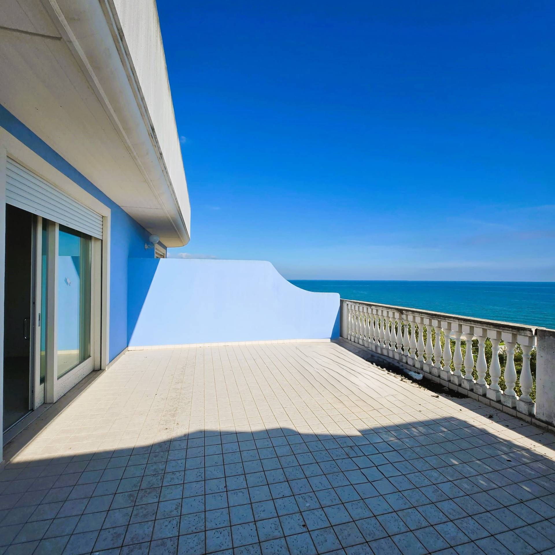Attico in vendita a Alba Adriatica, Zona Mare