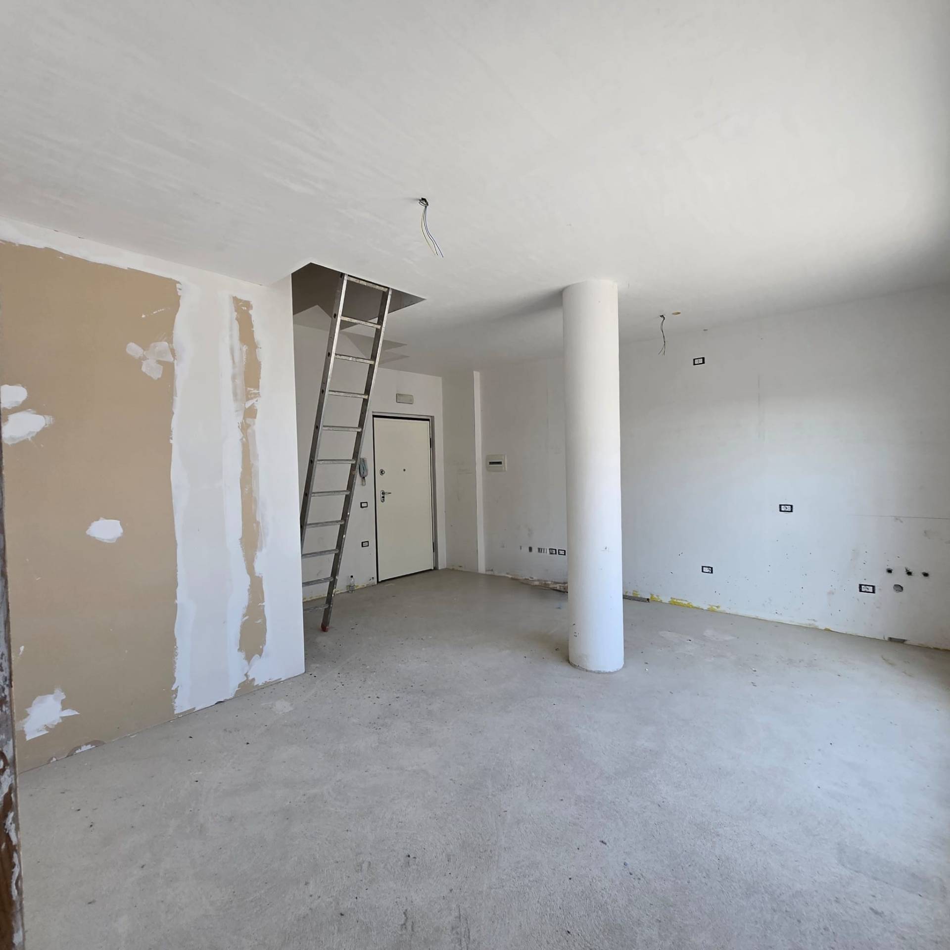 Attico in vendita a Alba Adriatica, Zona Mare