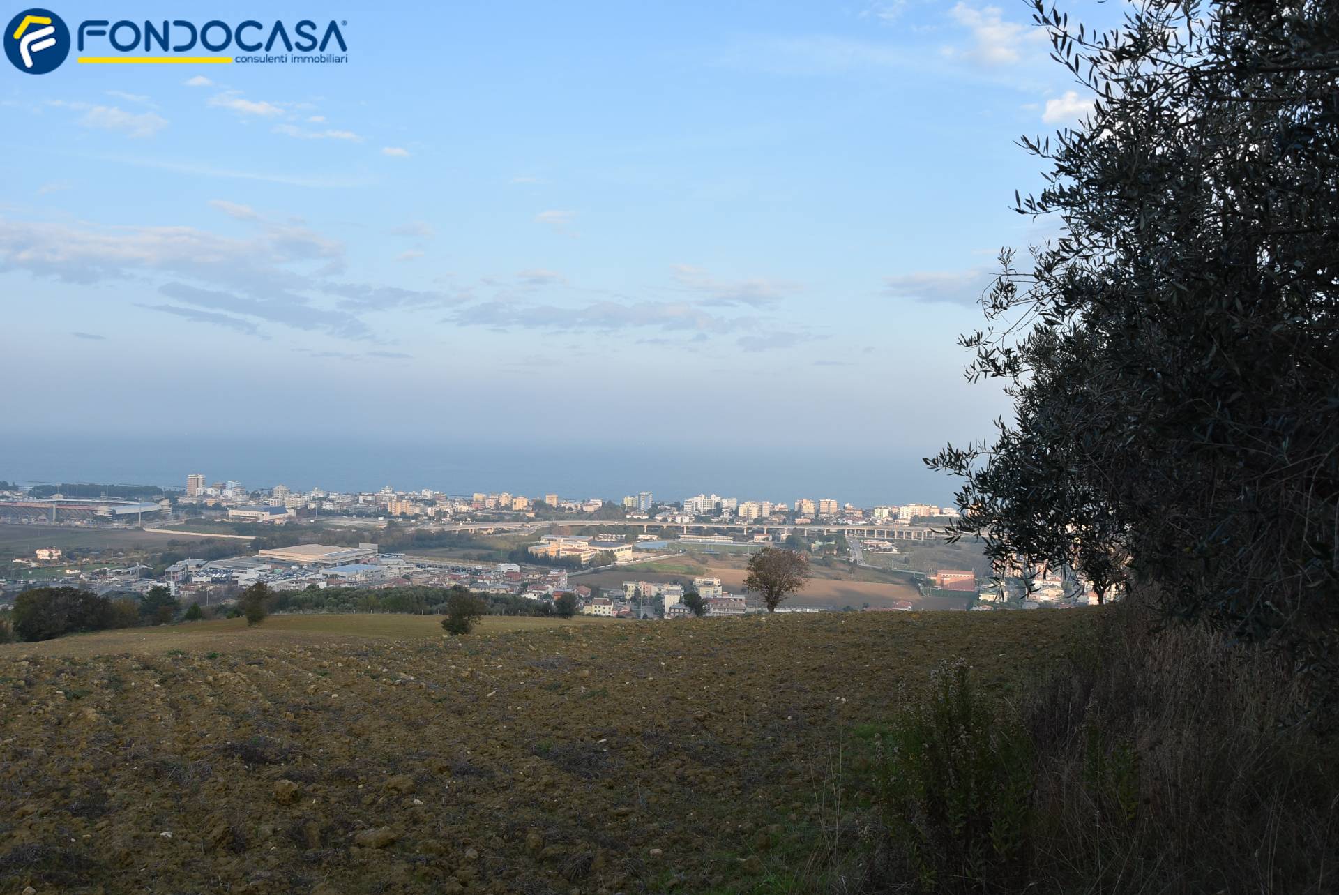 Casale di campagna in vendita a San Benedetto del Tronto