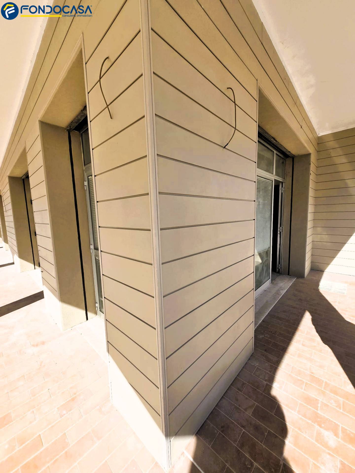 Locale commerciale in vendita a Martinsicuro